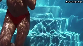 Yenifer Chacons Latina Underwater Nude Swim