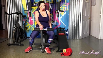 Josephine Masturbates at the Gym