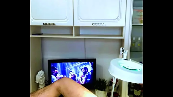 A client with a huge dick came to SugarNadya for treatment