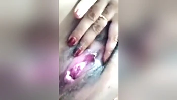 Indian Desi Bhabhi Fingering Pussy