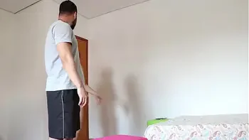 TODOS TEM SEU DIA DE SORTE MAIS QUANDO ELA BATE NA SUA PORTA SÓ DE LINGERIE... PEDINDO PRA VC TROCAR UMA LÂMPADA !ANAL! - Mary Redqueen