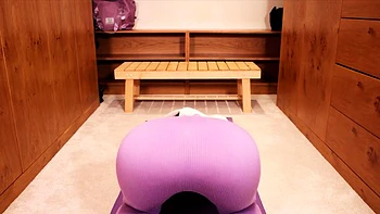 Brunette Gal Is Ready To Drain You Fast