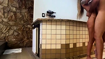 Rangel Carlos e Elquer Carlos fudendo no motel. Ela tomou