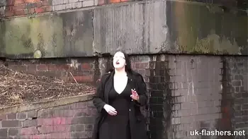 Emma can’t keep away