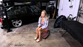 Hot Wife Gets Towed to Pleasure