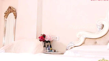 Webcam milf with breast milk live hardcore masturbate