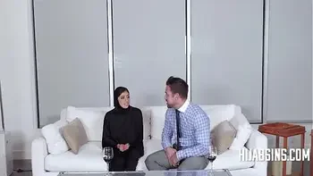 Seducing Bosses Super Rich In Hijab