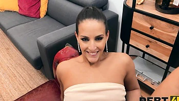 Betzz grinds cock with her shaved pussy in steamy pov action