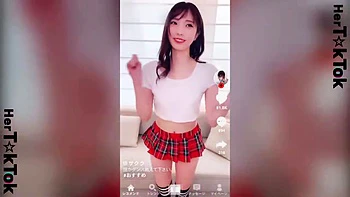 0010512_お漏らし スレンダー 対面立位などが含まれている