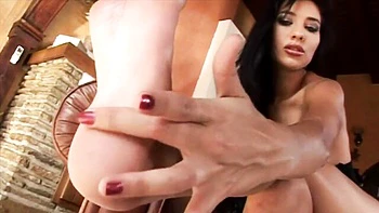 Beautiful foot fetish session with a long-legged brunette Lara Stevens