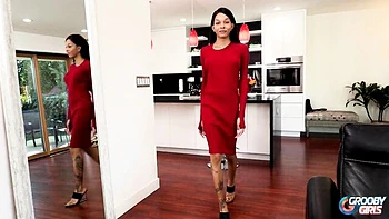 Watch witching Valeria's smut