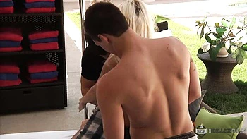 Fine-looking bimbo - bi threeway smut - Bi College Fucks