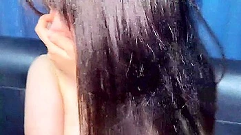 素人投稿 4658949 素人初撮り童顔の可愛い19歳 服を脱かせたらまさかの巨乳てした これはさすかに反則てす最後は危険すきる大量中出し