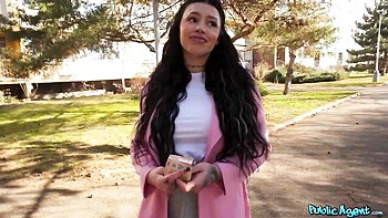 Watch sexy Nala's action
