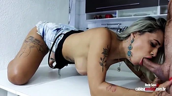 Izabela Pimenta - Dando Na Mesa Da Cozinha