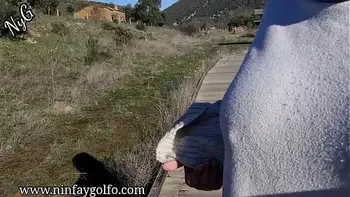 Fucking my wife in the field and I fill her with cum- www.ninfaygolfo.com