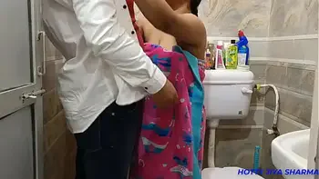 Ever best XXX fuck with hotel service boy in  the bathroom | Hotty Jiya Sharma