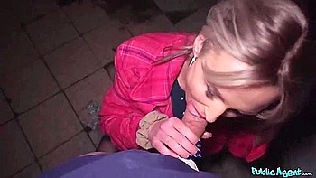 Featuring Laura Crystals Straight Hair Dirt