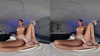 Carolina Guerrero’s oiled massage turns into hardcore pussy fuck