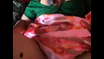 Sexy Amateur Indian Wife In Green Blouse Missionary Fuck & Doggy Style Pussy Creampie