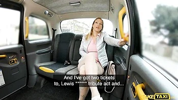 Dionne Darling Rides Big Cock Cowgirl in Car