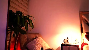Big Boobs MILF Masturbates Hot on Cam