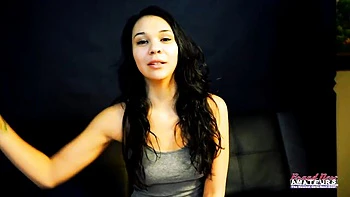 Bird's deep throat scene