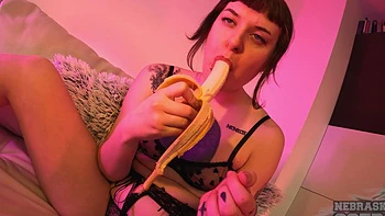 Brunette with big ass shoves vibrator deep in thong