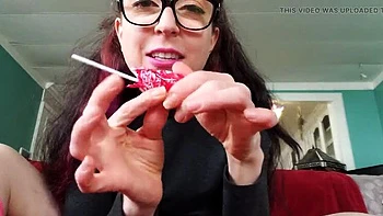 Nerdy Faery Shoves Lollipops in Her Tight Anal Hole - Sweet Fetish