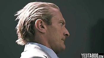 Huge Bum Stepmommy Fucks Former Teacher - Vanessa Vega And She Squirts