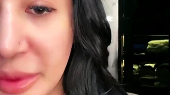 Indonesisches Selebgram Sex am Telefon Amateurvideo