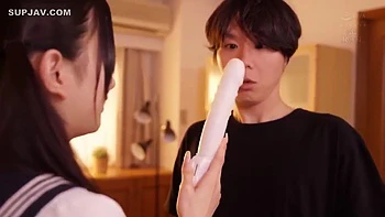 Kitaoka Karin adolescente asiática fodida de uniforme