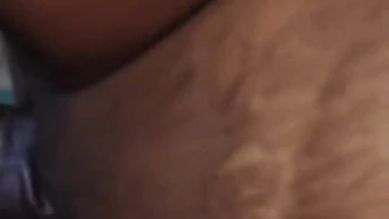 Деси проститутка жестко трахается дома