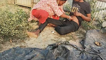 Desi Indian Bhabhi Gets Rough Anal Outdoors