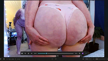 Amateur MILF Granny Dawnskye1962's Huge Booty Parade