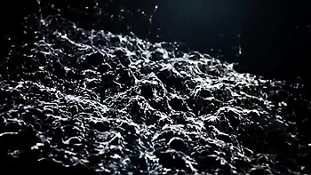 Fiancée’s soaked pussy squirts with piss play