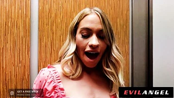 Khloe Kapri's Sloppy Anal and Facial Blowjob