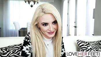 Lola Fae and Jay Romero’s Kinky Footjob Fetish