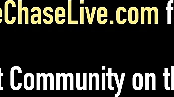 Milf gordinha Charlee Chase e Selah Rain transando muito