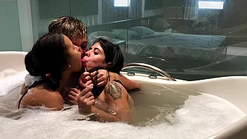Hot Brunette July Fucked in Bathtub Threesome
