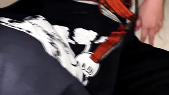 Japonaise poilue en lingerie se fait baiser en amateur