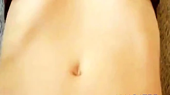 Brünette Milf Anglerin wird von der Crew durchgefickt