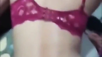 Desi Freundin fickt Pussy im POV