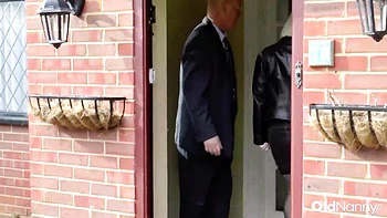 Lacey Starr, milf britânica de peitos grandes fodida com paixão