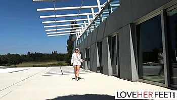 Большие сиськи трахают ножки Татьяны Альварес