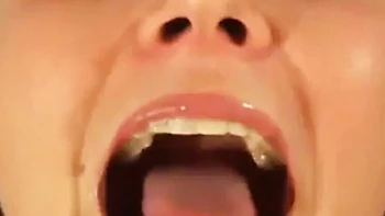 Summer Blu suce deux grosses queues - double came en bouche POV