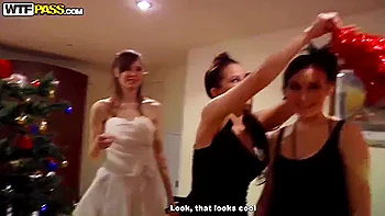 Жаждущие удовольствий студенты 18+ в грязном групповом порно