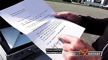 Пышная Саманта Кисс трахается на улице