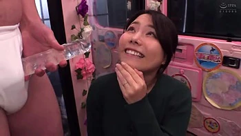 Cuckold Watches His Wife Get Fucked