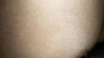 Contrôle mental : baise dure avec une éjaculation crémeuse